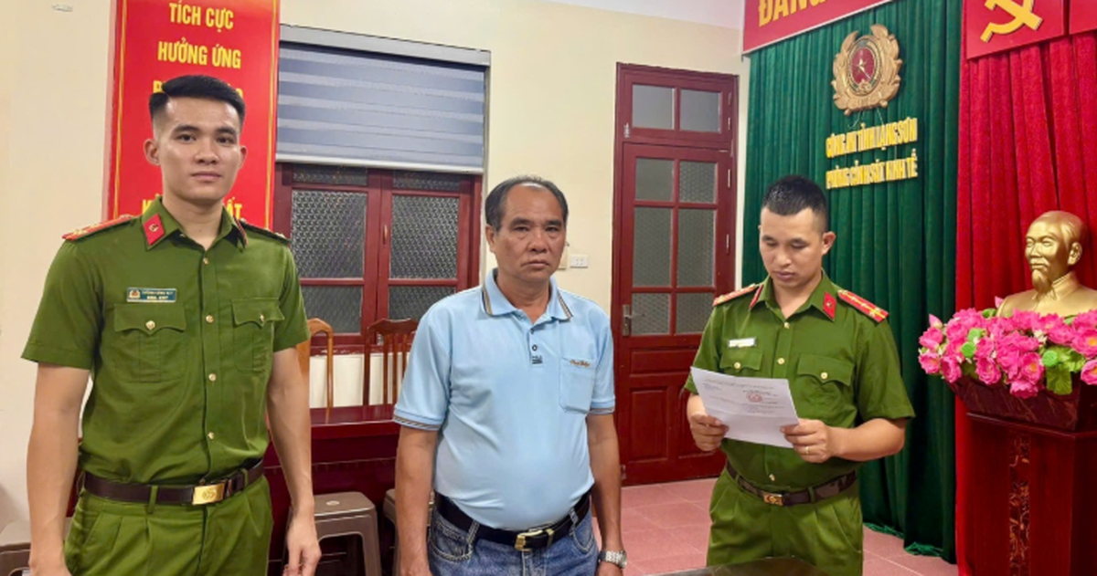 Khởi tố Giám đốc Công ty TNHH liên quan vụ đổ hơn 126 tấn chất thải xây dựng