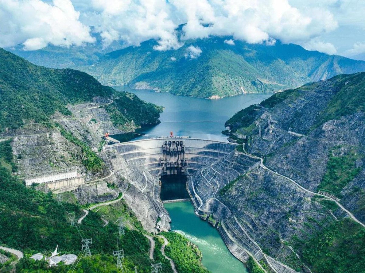 Đập thủy điện cao nhất thế giới xác lập cột mốc lớn, giữ trọng trách là "van điều tiết" cho toàn bộ chuỗi