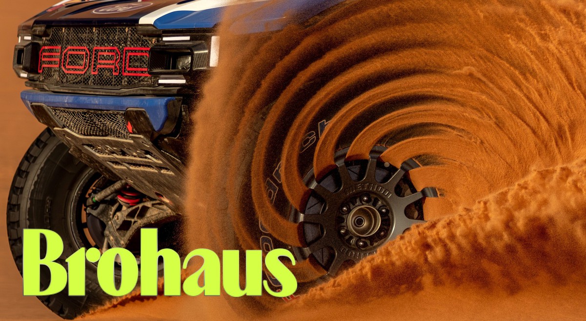 Tinh thần Dakar Rally: Chiếc xe đẹp nhất là chiếc xe lấm lem bùn đất