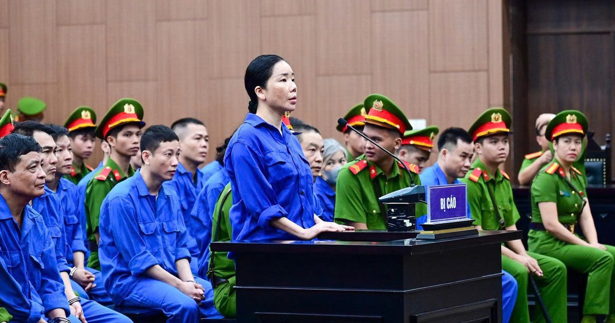 Để 2,5 tỷ đồng trong thùng hoa quả mang đi "chạy" giám định tâm thần