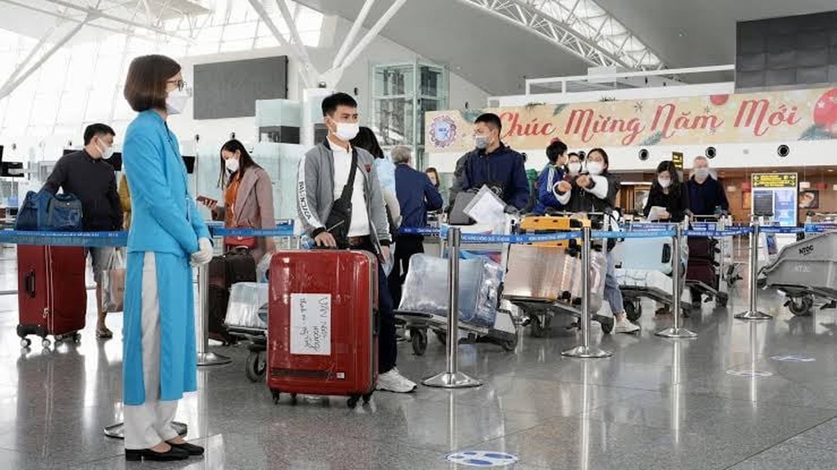 Xếp hạng mới nhất của hộ chiếu Việt Nam, người dân Việt Nam sắp đi nước ngoài cần lưu ý