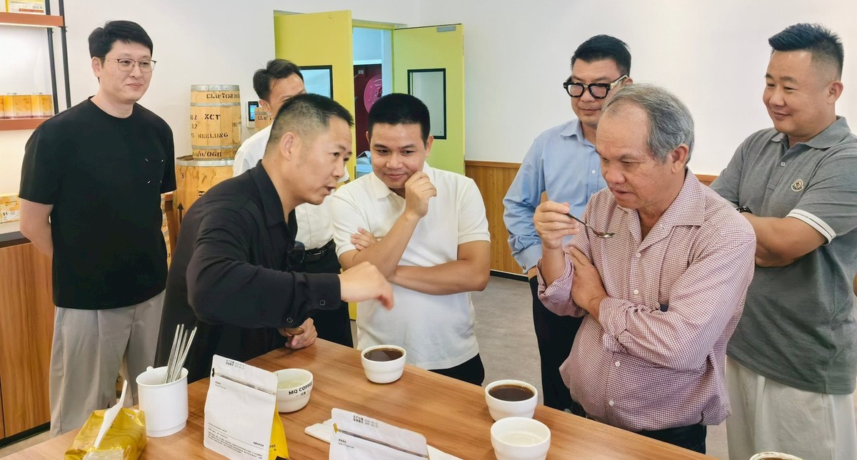 Sau khi công bố tham vọng lãi 10.000 tỷ đồng, b...