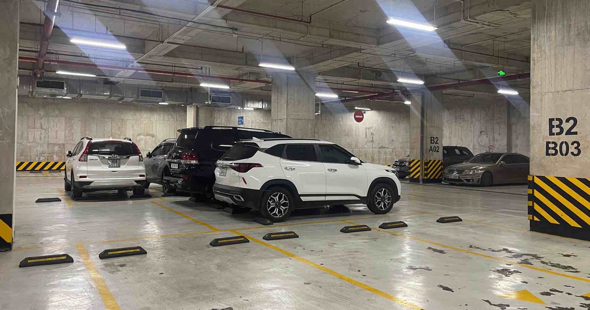 Bán, cho thuê chỗ để ô tô chung cư trái quy địn...