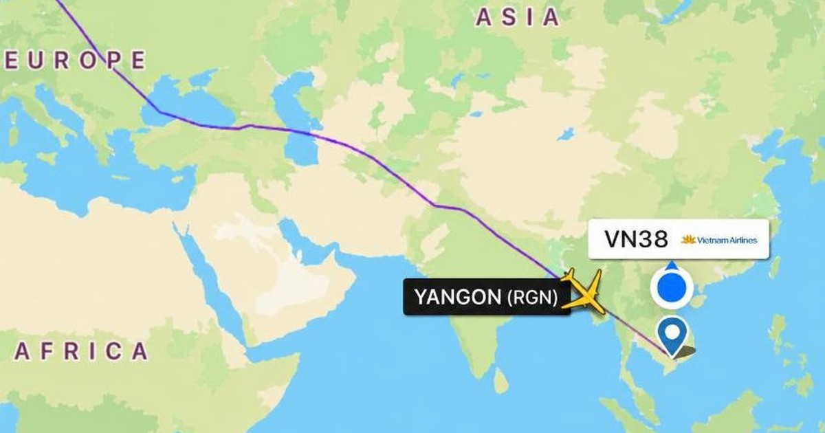 Chuyến bay Vietnam Airlines chuyển hướng hạ cán...