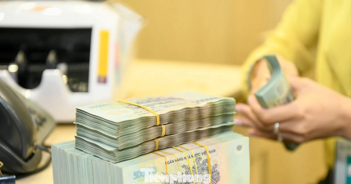 Sắp có bất ngờ về lãi suất ngân hàng?