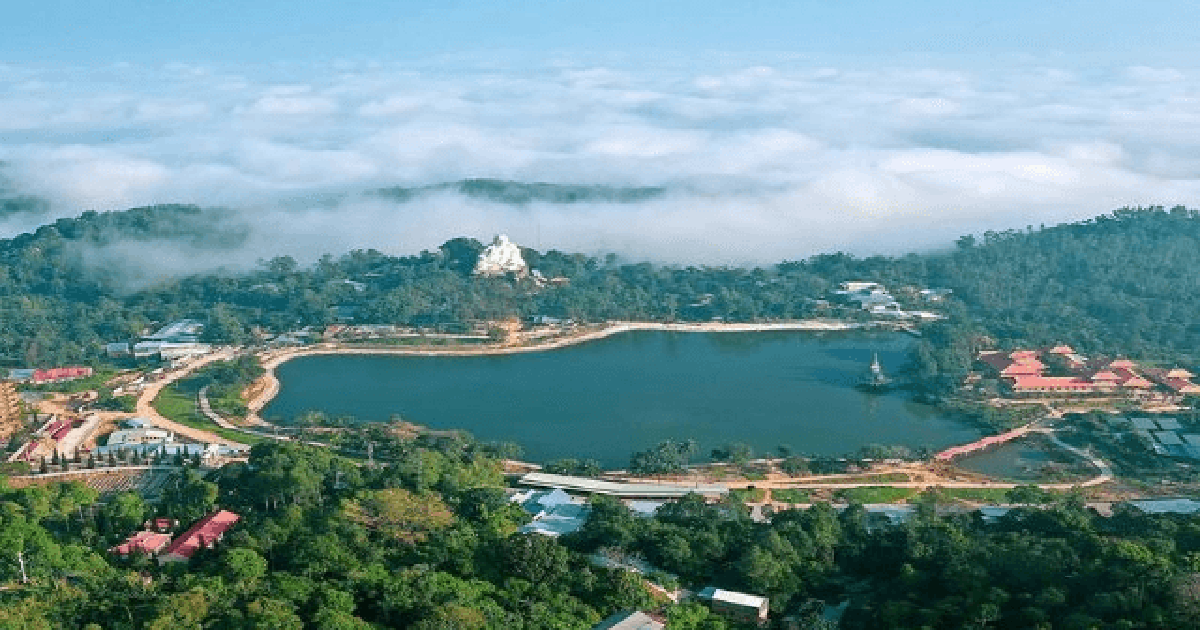 Việt Nam có 1 nơi mát mẻ quanh năm chỉ từ 18 độ C, được ví là ‘Đà Lạt của miền Tây’, sở hữu tượng Phật Di Lặc lớn nhất châu Á