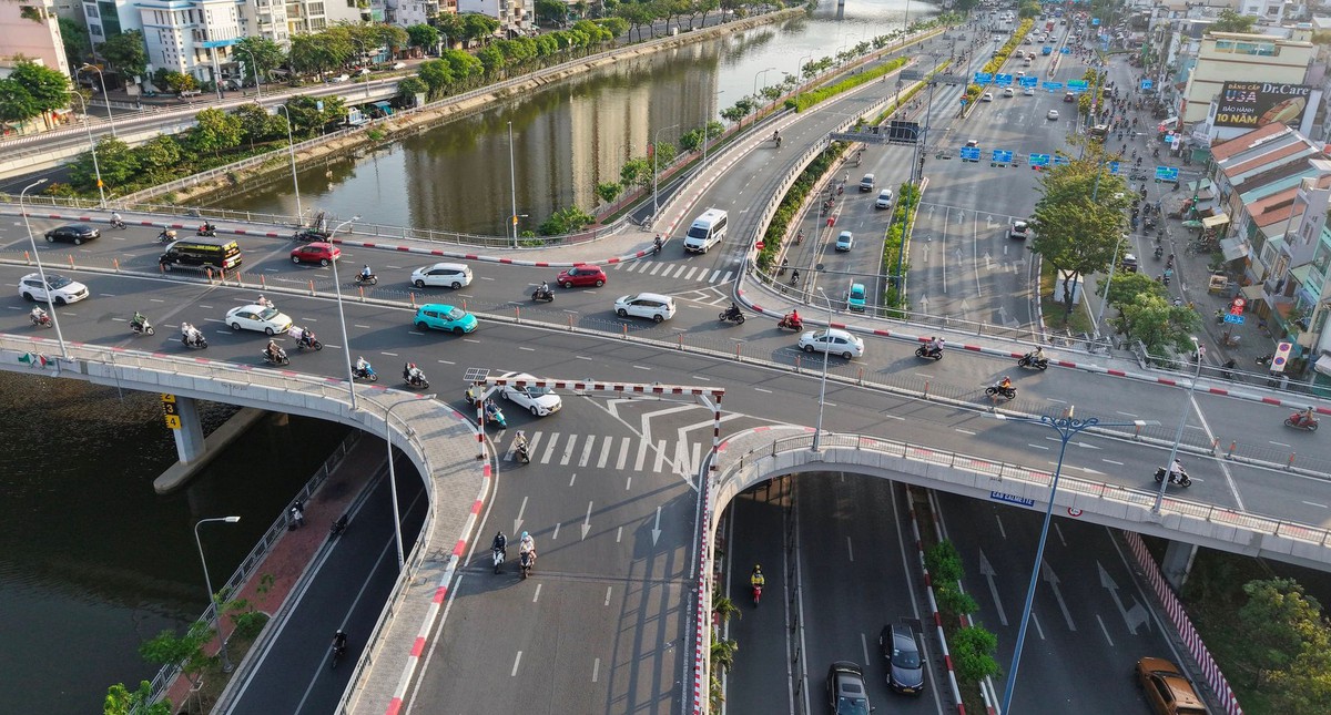 Trăm nghìn tỷ đã đổ vào đầu tư, nhưng có sợ giá đất chạy trước hạ tầng và tạo hiệu ứng đầu cơ?