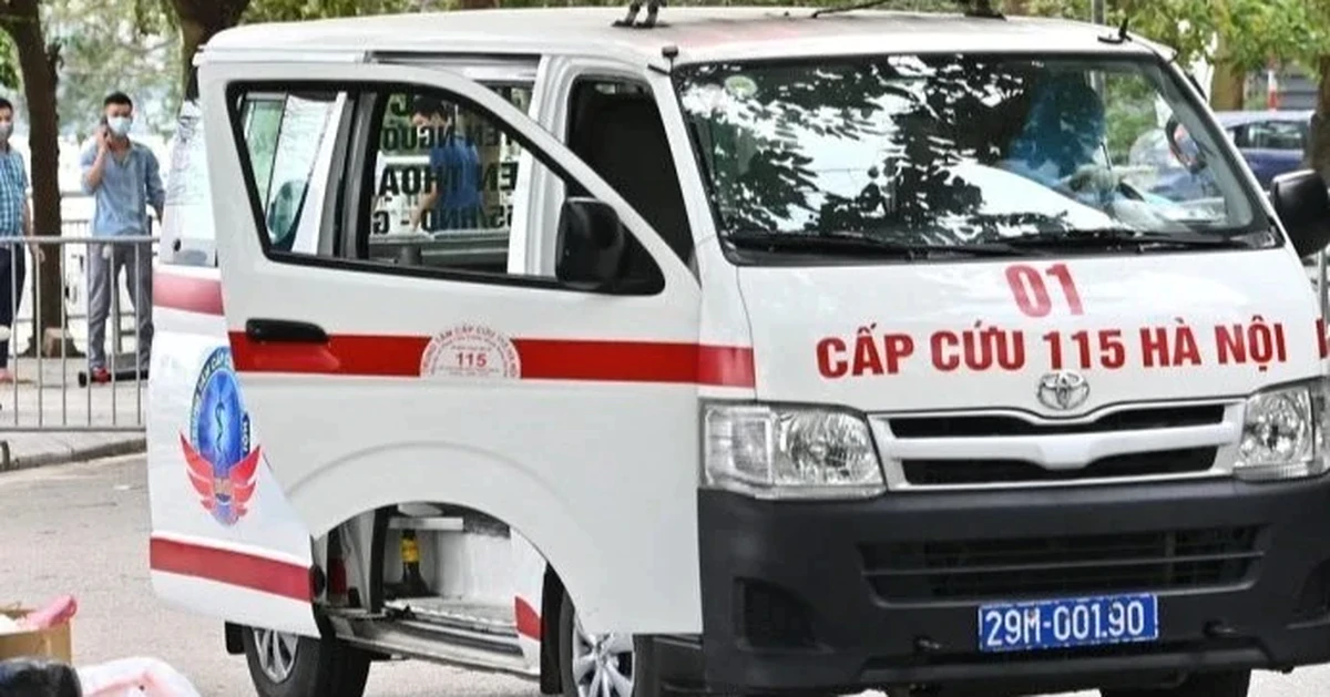 Giá xe cứu thương: Vì sao mỗi nơi một mức, người bệnh khó biết trước?