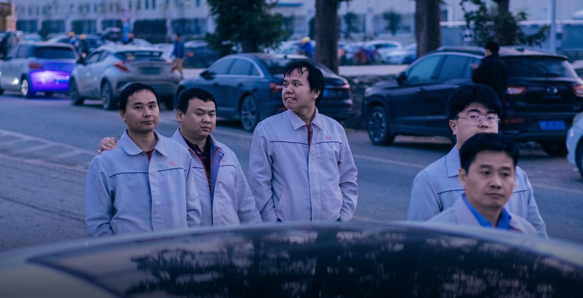 Chủ xe điện Trung Quốc bắt đầu nếm "trái đắng" sau 5 năm: Xe cũ giờ bán không ai mua