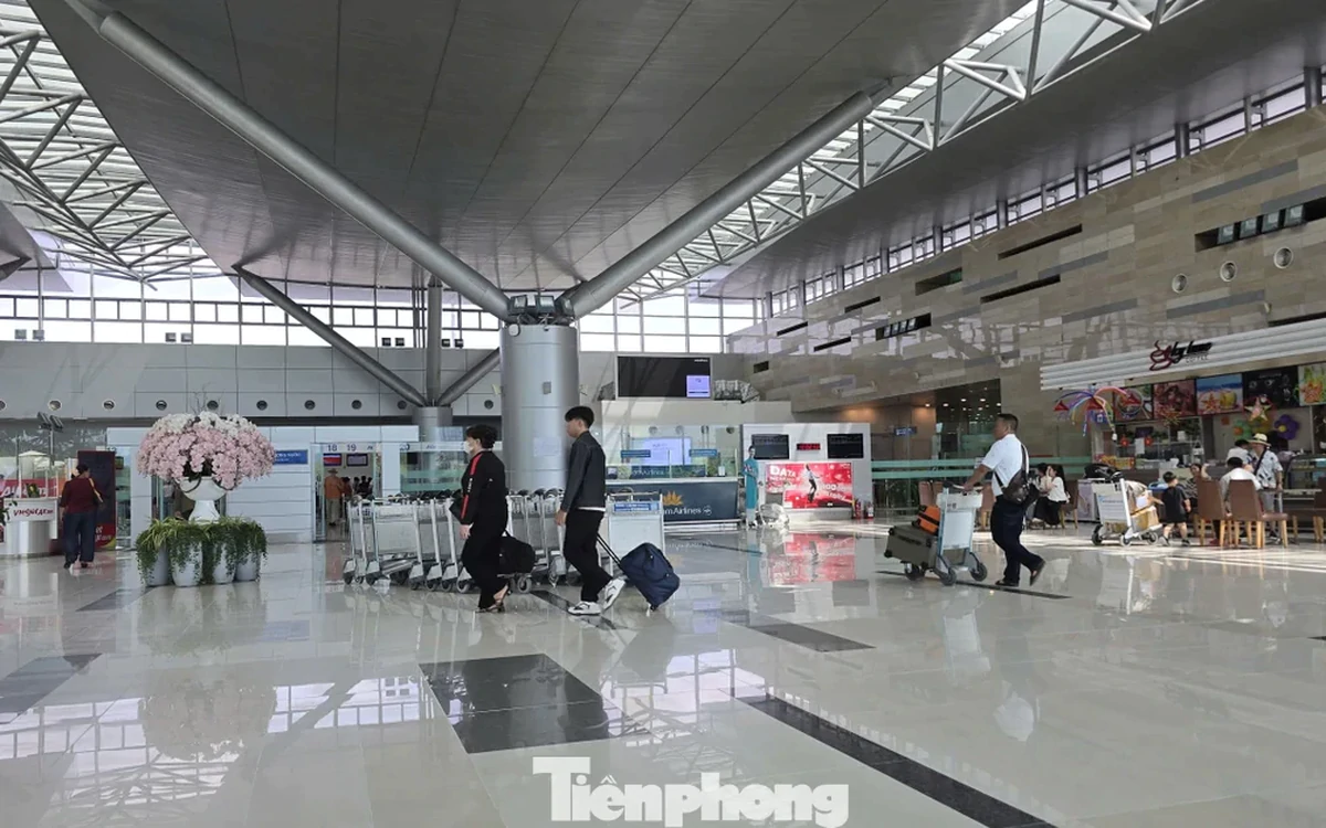 Buốt ruột sân bay Cần Thơ "vắng tanh vắng ngắt" lại đề xuất xây mới