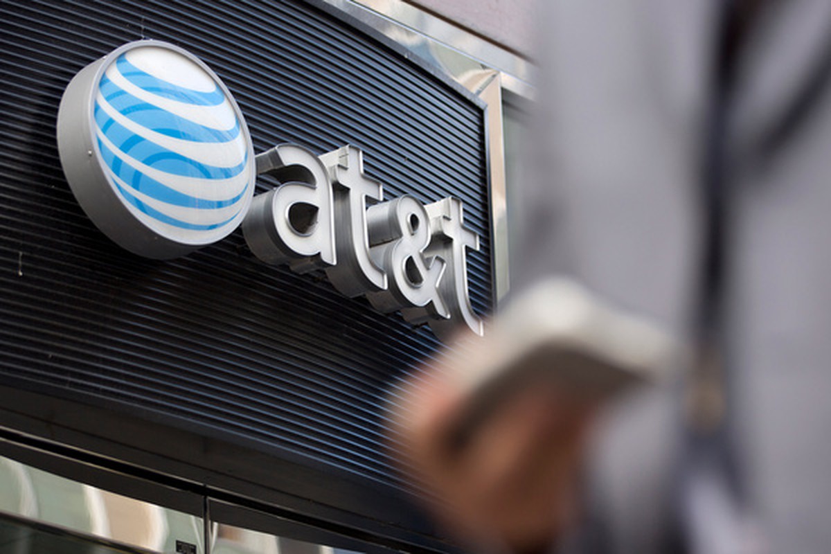 Nhà mạng AT&T sẽ bỏ 86 tỷ USD thâu tóm CNN, HBO và Warner Bros