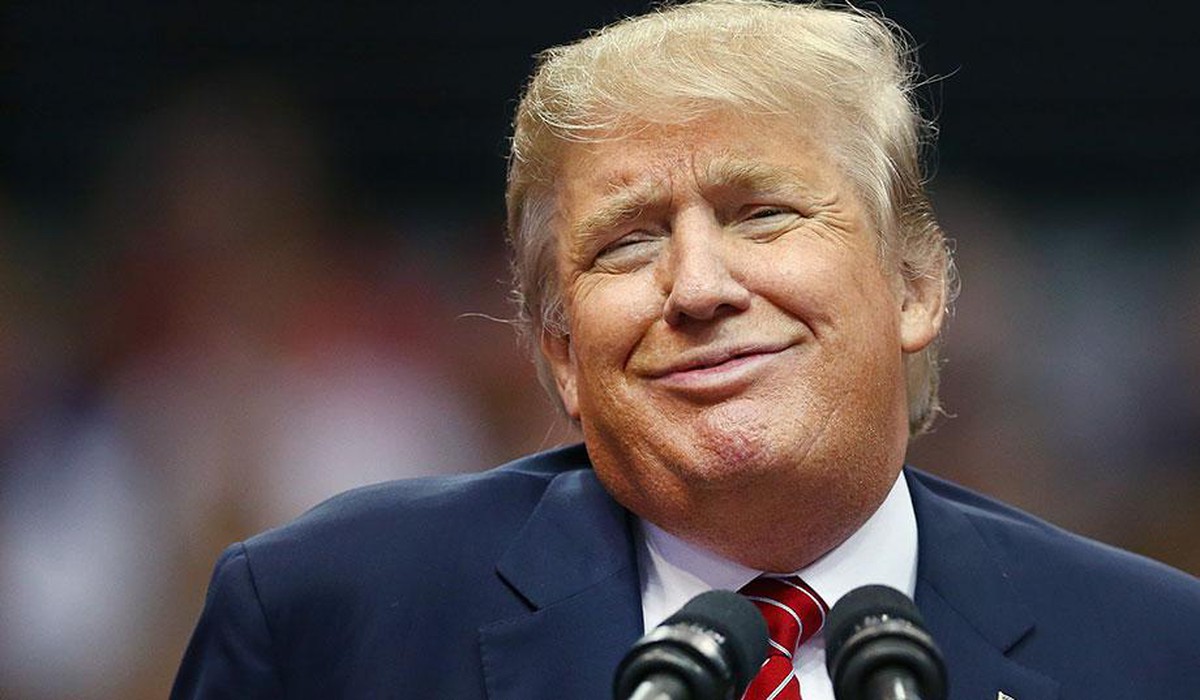 Donald Trump: Mình in được tiền mà, lo gì vỡ nợ?
