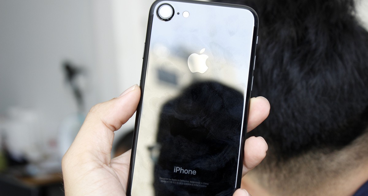 Đặt hàng iPhone 7 chính hãng tại Việt Nam: Cuộc đua tam mã giữa FPT ...