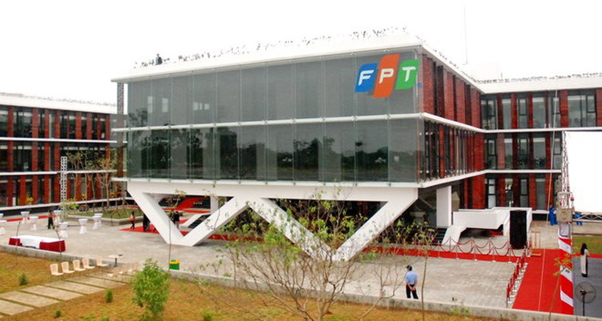 4 tháng đầu năm, FPT lãi hơn 900 tỷ đồng, 3/4 đến từ công nghệ và viễn ...