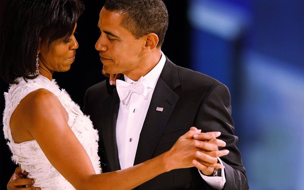Michelle Obama: Chọn chồng như chọn đồng đội chơi bóng rổ. Hôn nhân khó khăn không đồng nghĩa với bỏ cuộc