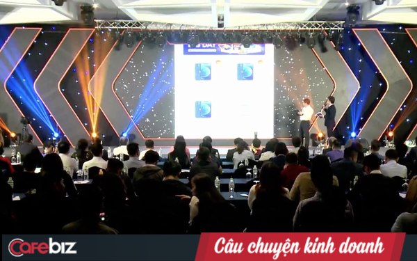 Cục trưởng Cục TMĐT&KTS mua iPhone12 hơn 22 triệu đồng trên app Online Friday