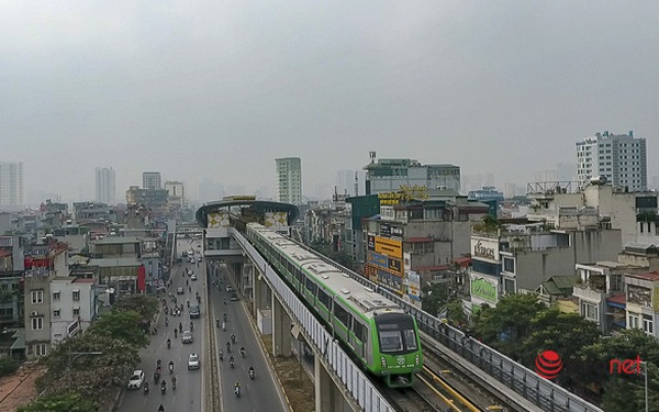 Hình ảnh đoàn tàu Cát Linh - Hà Đông trong ngày đầu chạy thử