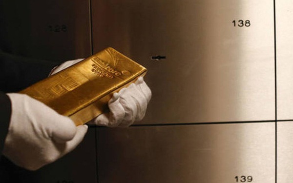 Standard Chartered: "Giá vàng còn tiếp tục tăng mạnh trong thời gian tới!"