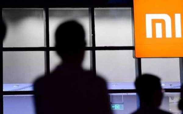 Reuters: Ông Trump đưa Xiaomi, Comac vào "danh sách đen"