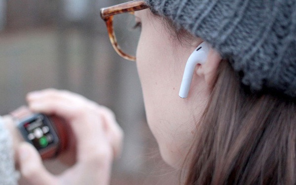 Thị trường tai nghe không dây tăng gần gấp đôi, tại sao Apple hụt hơi?