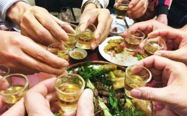 Dịch Covid-19 ở Hà Nội phức tạp, người dân không tổ chức tiệc tất niên