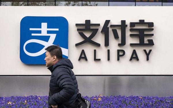 Jack Ma lại gánh thêm "vận xui": Ông Trump ký lệnh cấm giao dịch với 8 ứng dụng thanh toán của Trung Quốc