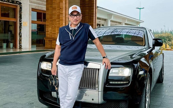 Chiếc Rolls Royce Ghost đăng ký lần đầu tại Việt Nam năm 2015 giá chỉ bằng  14 xe Mới