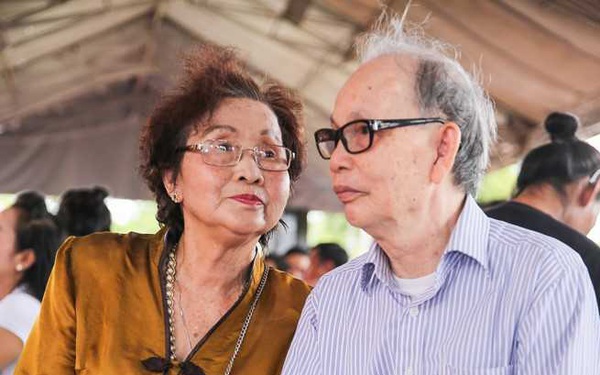 Điều xúc động ít biết về bố mẹ ruột của NS Hoài Linh: Từng phải ở chuồng heo, trong suốt hơn 50 năm chưa hề cãi nhau