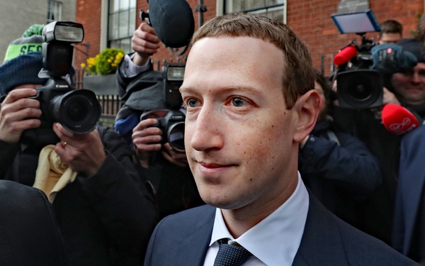Gần như ngày nào trong năm 2021 Mark Zuckerberg cũng bán cổ phiếu Facebook, lý do đầy toan tính phía sau khiến nhiều người bất ngờ