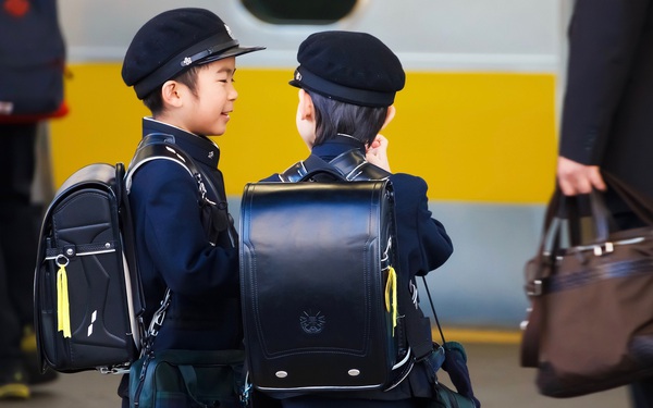 "Tội Meiwaku": Bí quyết người Nhật giáo dục trẻ em vững vàng, tự chủ, nói "Không" với mè nheo, làm phiền người khác