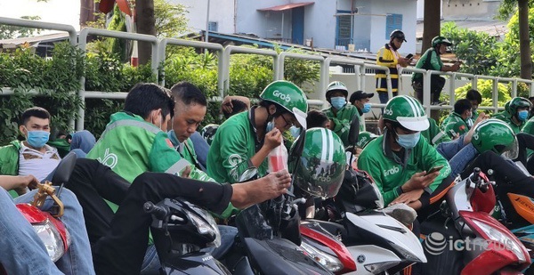 Tiền thưởng cuốc xe của tài xế Grab, be, Gojek được đưa vào ...