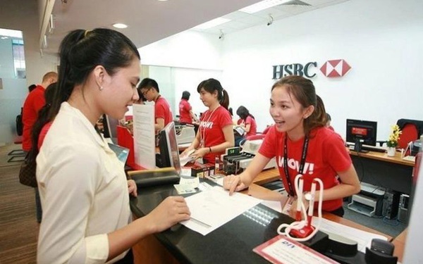 Lợi nhuận giảm 33%, HSBC Việt Nam vẫn tăng lương cho nhân viên lên gần 59 triệu đồng/tháng