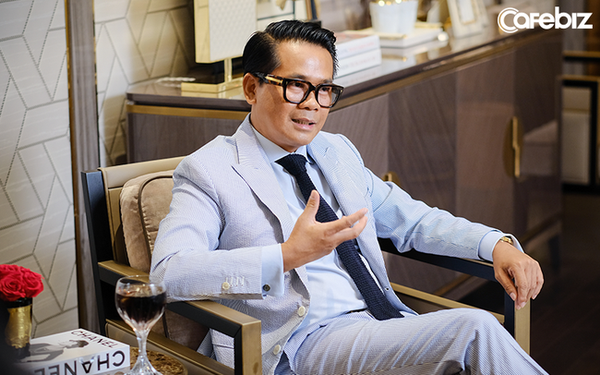 Quách Thái Công - một trong những nhà thiết kế nội thất tiêu biểu của Việt Nam. Với tinh thần luôn sáng tạo không ngừng, ông đã tạo ra các thiết kế nội thất độc đáo và tinh tế. Năm 2024, chúng ta sẽ còn được chứng kiến sự tỉ mỉ và tốn kém trong thiết kế của ông.