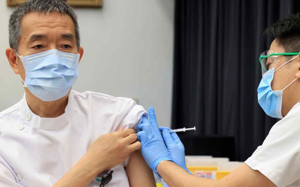 Nikkei: Tại sao Nhật Bản chậm chân hơn nhiều nước trong cuộc chạy đua phát triển Vaccine chống Covid-19?