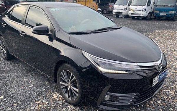 Ngân hàng thanh lý ô tô rẻ hơn giá xe máy Honda SH300i có nên mua