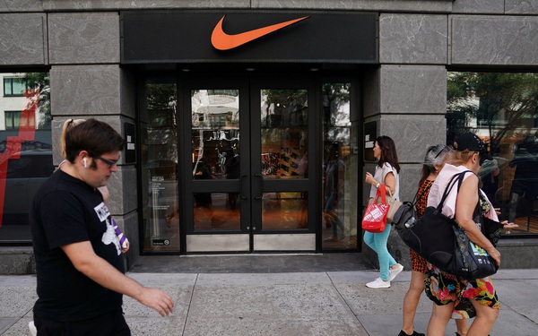 Chọn Trung Quốc thay vì thế giới, Nike đối mặt với làn sóng tẩy chay toàn cầu