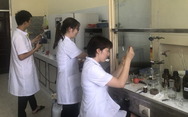 Việt Nam tổng hợp thành công thuốc điều trị SARS-CoV-2