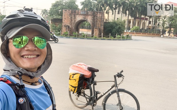 Rong ruổi 3071km, chàng trai Hà Nội đạp xe xuyên Việt quyên góp tiền giúp người khiếm thị - Vimarsana News