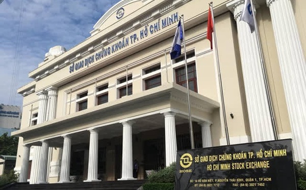 Hệ thống tạm thời do FPT cung cấp có thể xử lý 3-5 triệu đơn vị mỗi phiên. Hệ thống tạm thời do FPT cung cấp có thể xử lý 3-5 triệu đơn vị mỗi phiên.