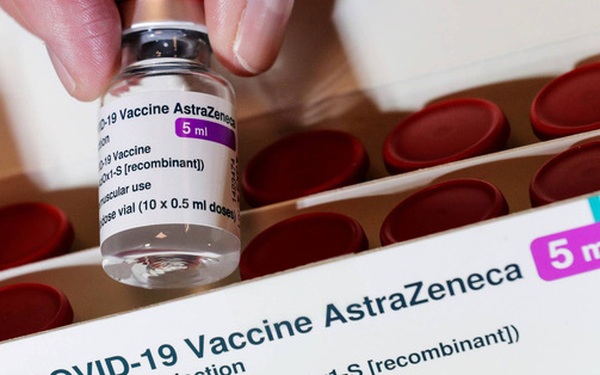 Thêm hơn 1,4 triệu liều vaccine COVID-19 của AstraZeneca về đến Việt Nam
