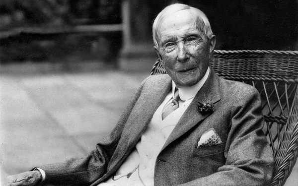 Bí quyết bán hàng của 'vua dầu mỏ' John D. Rockefeller: Hãy thân thiện  nhưng đừng thúc ép khách hàng, việc nói quá nhiều sẽ không đem lại bất kỳ  lợi ích