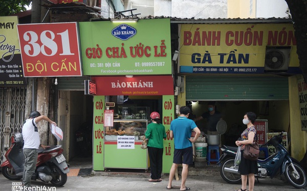 Hà Nội: Người dân ở “vùng đỏ” có được mua hàng/đồ ăn bán mang về ở “vùng xanh” không?