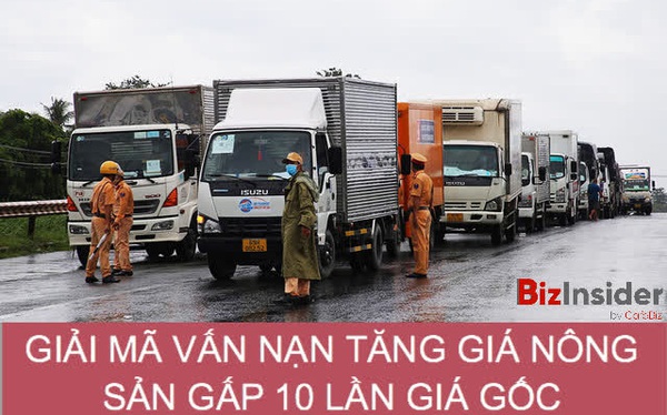 Các xe chở hàng hóa nằm chờ trên quốc lộ 1 ở Cần Thơ vào ngày 24/8, do không có 'giấy đăng ký trước'. Ảnh: Vietnamnet