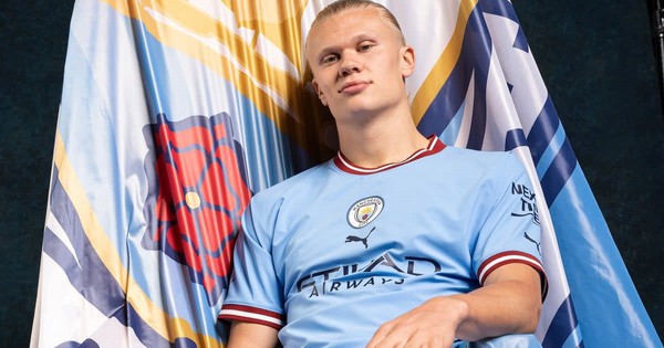 Tỷ phú bóng đá' Erling Haaland: 'Quái vật' được Man City chi bạc tỷ giữ  chân, thu nhập năm lên tới hơn 1.000 tỷ đồng