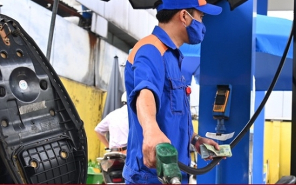 Giá xăng dầu giảm nhẹ từ 15h00 ngày 21/11. Giá xăng dầu giảm nhẹ từ 15h00 ngày 21/11.