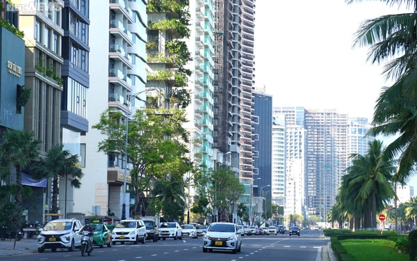 Hệ thống khách sạn trên tuyến đường được ví "5 sao" Hoàng Sa-Võ Nguyễn Giáp-Trường Sa, Đà Nẵng. Hệ thống khách sạn trên tuyến đường được ví "5 sao" Hoàng Sa-Võ Nguyễn Giáp-Trường Sa, Đà Nẵng.