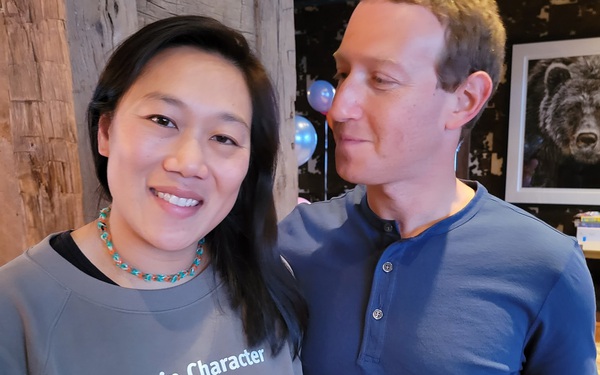 Là 'vua' của đế chế hàng tỷ người dùng nhưng Mark Zuckerberg vừa nói một câu ngầm khẳng định vợ chính là 'nóc nhà'