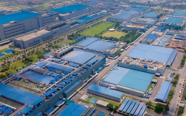 A series of billion-dollar industrial park projects landed in the real estate market at the beginning of the year