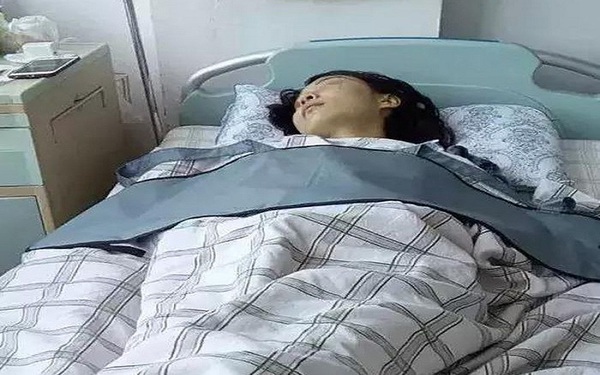 The 29-year-old girl has liver cancer after 1 year of eating white wood ear soup to beautify her skin