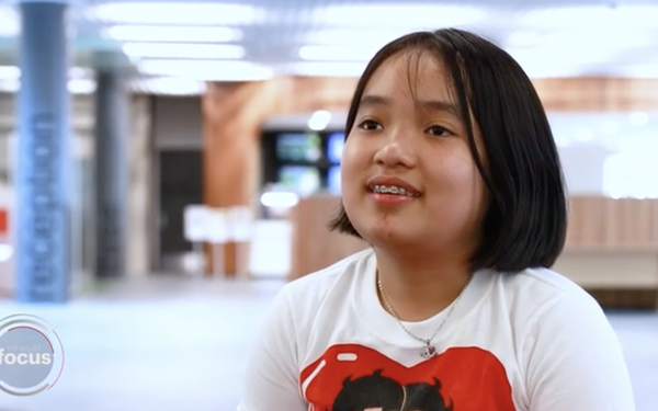 Single mother raising 2 children, 12-year-old Vietnamese-born prodigy passed the world’s top 1% university, so excellent that the school had to send its own security team to protect